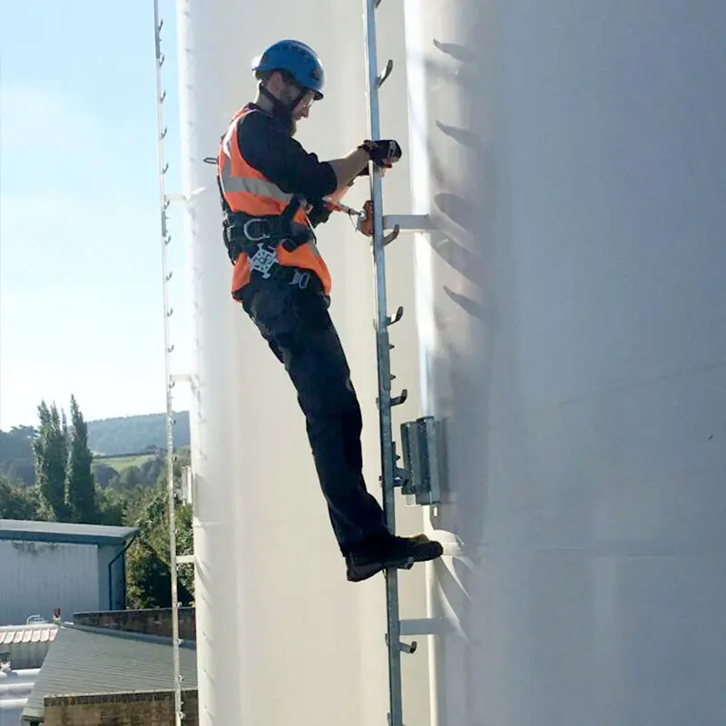 Fall arrest system